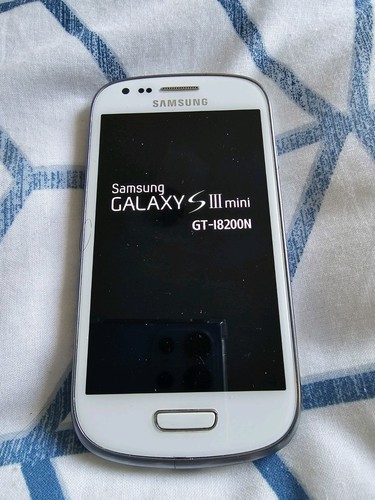 Samsung Galaxy S3 Mini GT-I8190N sbloccato - Foto 2 di 2