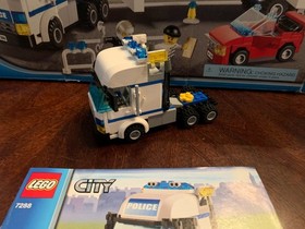 LEGO City Mobile Police Unit 7288 - USED