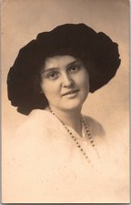 RPPC Postkarte Edwardianisch Damen Big Hat Ha...