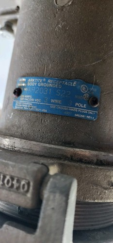 Crouse Hinds ARKTITE Receptacle Body and Plug AR-2031 200A 600V 3P 3W S10 - Picture 11 of 11
