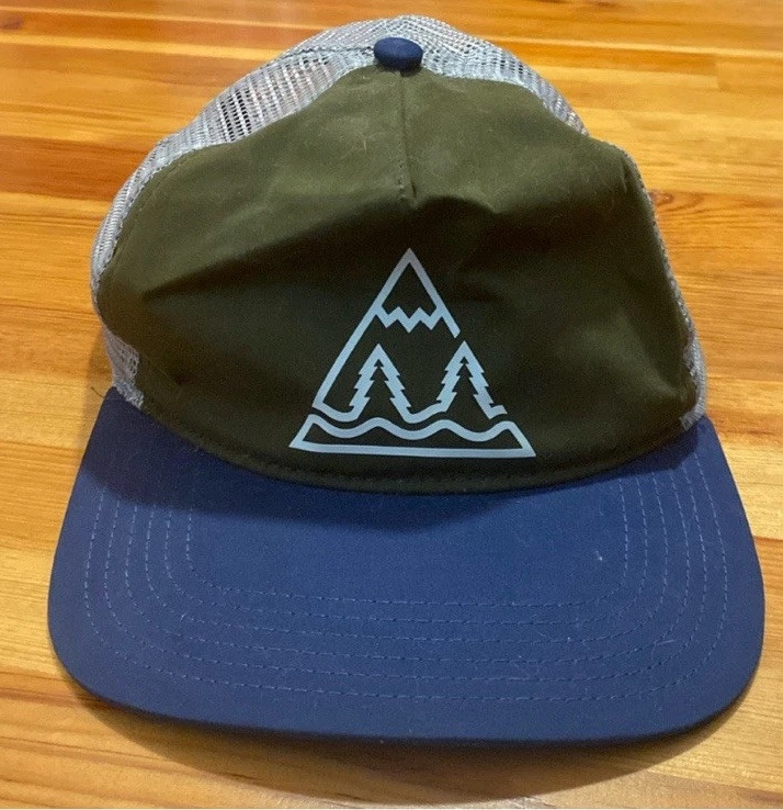 NWOT Signatures Trucker Hat With Mesh Backing In Olive, Navy  display picture 3