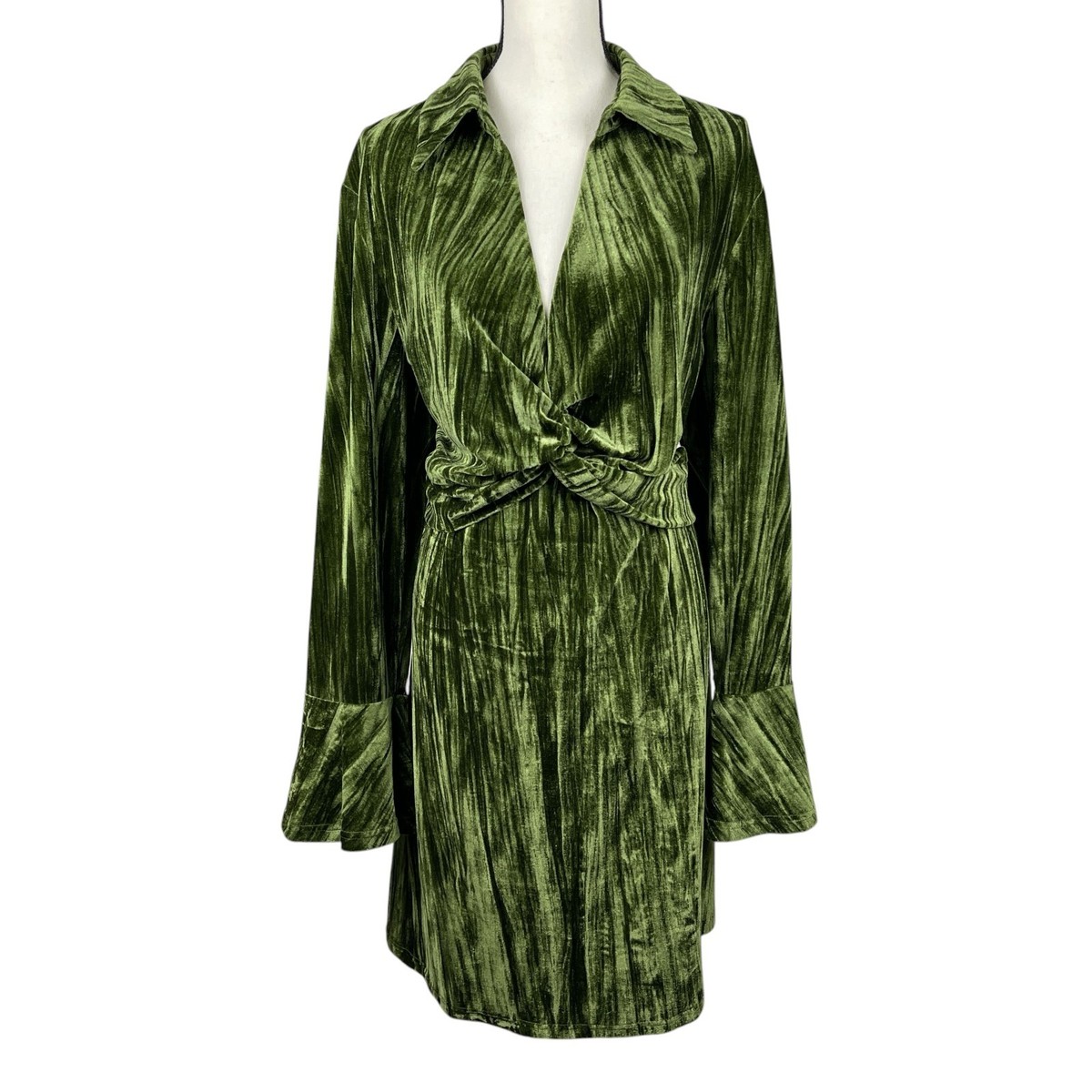 green emerald velvet dress Amazon.com: CIDER Maxi Dress Wedding Guest Dresses Floral Cowl Neck Ruched  Sleeveless High Waist Jacquard Lined Dress Green : Clothing, Shoes & Jewelry main image 1