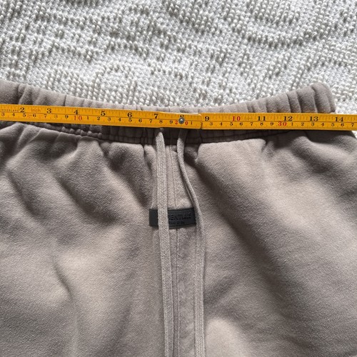 Essentials Fear Of God Shorts Mens Small Beige Sweat Cotton Blend Drawstring - Picture 9 of 11