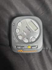 Sony Walkman SRF-M35 AM/FM Radio Vintage w/ Belt Clip Untested