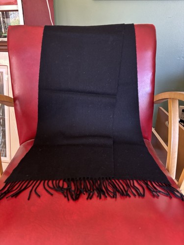 Sciarpa 100% lana di agnello con frange nera made in Scotland usata in ottime condizioni donna invernale - Foto 4 di 5