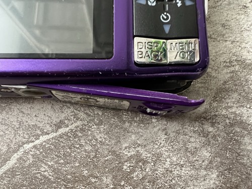 Fujifilm FinePix Z80 14MP Digital Camera Purple, Case + Charger - Faulty - Picture 6 of 9