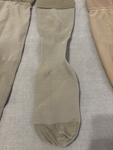 4 SINGLE Compression Socks for Women & Men 30-40mmHg M Preowned. SEE PICS - Picture 4 of 21