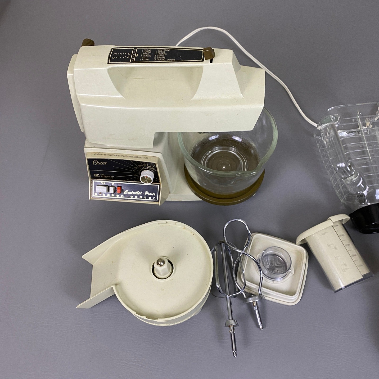 Oster Regency Kitchen Center Vintage 12 Speed Mixer Blender 
