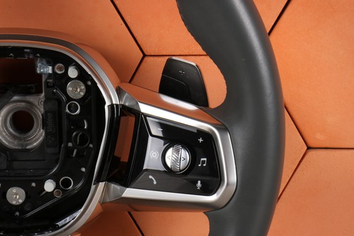 VOLANTE ORIGINAL BMW 7' G70 M-SPORT ASISTENTE PALETA TÉRMICA ATLASGRA - Imagen 6 de 14