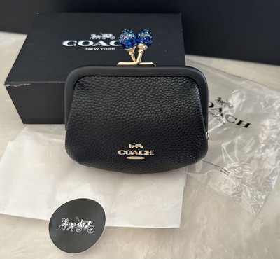 NEW COACH BLACK NORA BLUE/MULTI COLOR KISSLOCK CARD CASE BOX
