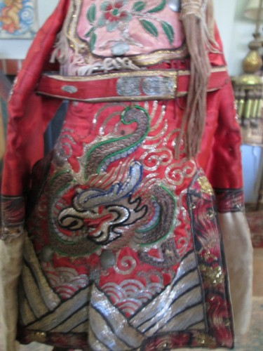 Seltene Puppe der Ching-Dynastie aus dem 19. Jahrhundert aus der Jonathan Winters Sammlung - Bild 2 von 7