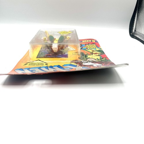 VINTAGE 1994 Toy Biz ROGUE Marvel X-MEN Animated Series Action Figure NOC - Picture 8 of 10