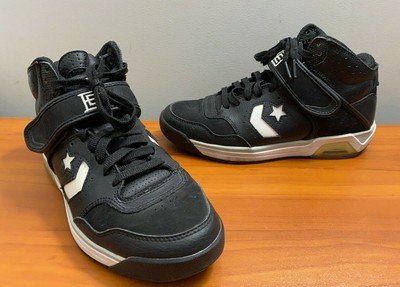 black brand basketball shoes