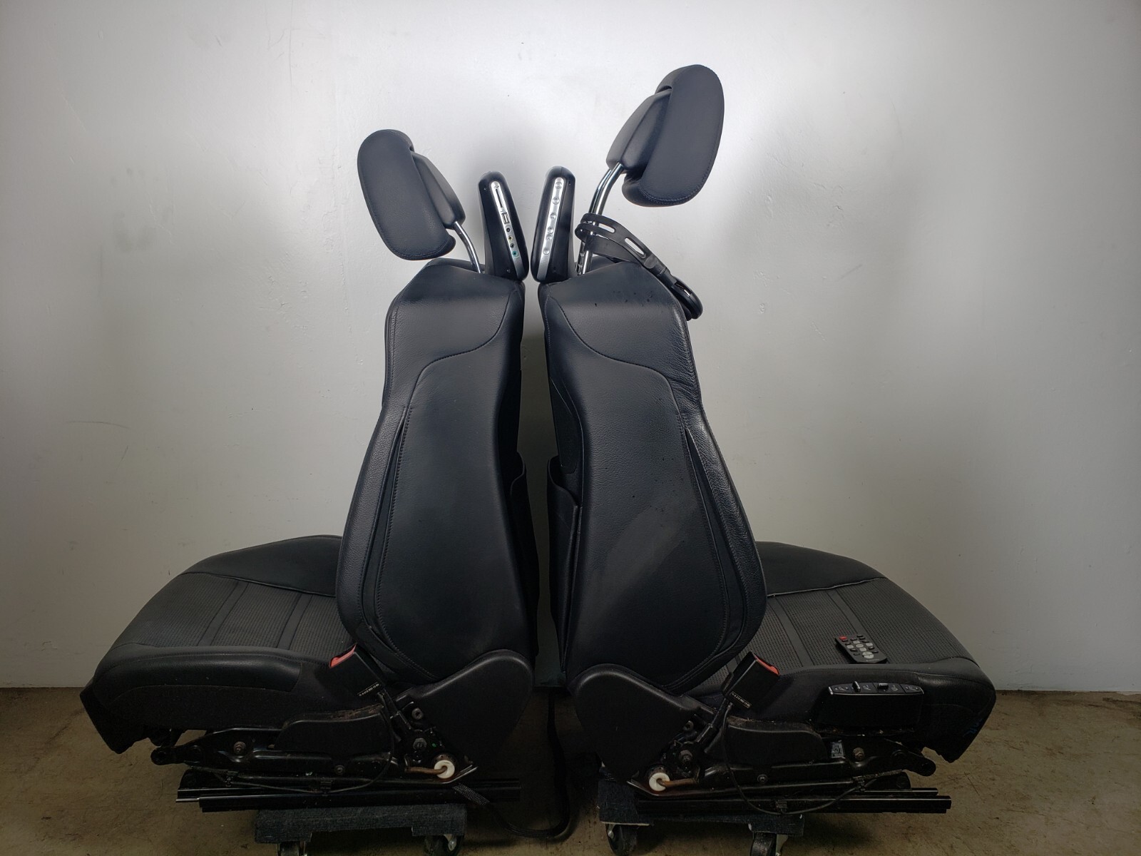 ✓ OEM Mercedes W212 E63 AMG Front Driver Dynamic Seats Leather 