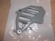 NOS OEM Front Sprocket Cover Honda CR125R CR 125R 1995 1996 1997 1998 1999 -2007