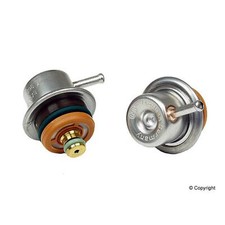 NEW BOSCH Fuel Injection PRESSURE REGULATOR (4.0 bar) for Audi A4 A6 A8 S4 S6 S8