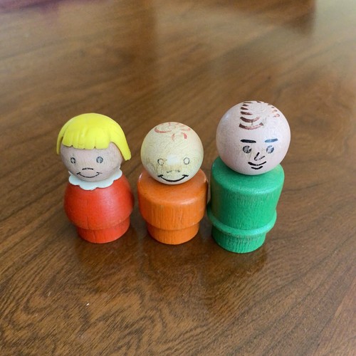 Vintage Fisher-Price Little People Wooden lot Of 3 - Picture 4 of 4