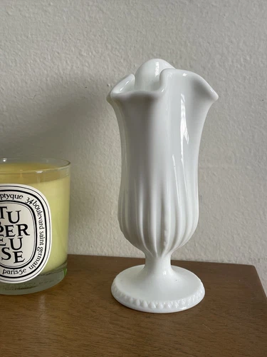 Fenton White Milk Glass Vintage Swung Vase OVG OLD VIRGINIA GLASS Handkerchief