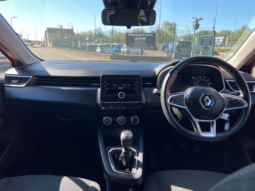 2020 Renault Clio 1.0 SCe Play Hatchback 5dr Petrol Manual Euro 6 (s/s) (75 ps) - Picture 3 of 24