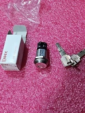 IDEC CNC Machine  Keylock  Switch KN312B-TK774-87 