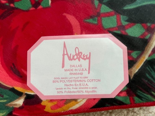 8 Piece CHRISTMAS Placemats & Napkins Audrey Dallas Applespice Placemat - Afbeelding 3 van 11