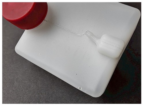 Vintage RC Boat AQUB6902 AquaCraft Fuel Tank SuperVee 27 Nitro Pre-Owned Clean! - Picture 4 of 5