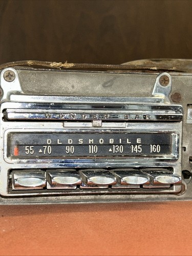 1963 OLDSMOBILE AM RADIO STARFIRE DYNAMIC 88 98 Works wonder bar knobs RARE USA - Picture 22 of 24