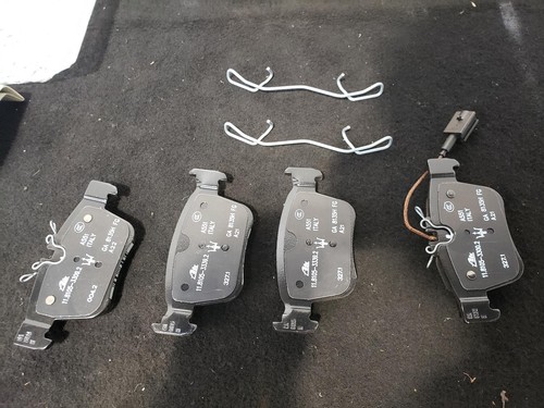 MASERATI GHIBLI 2015 BREMSBELÄGE HINTEN + SENSOREN  - Bild 3 von 16