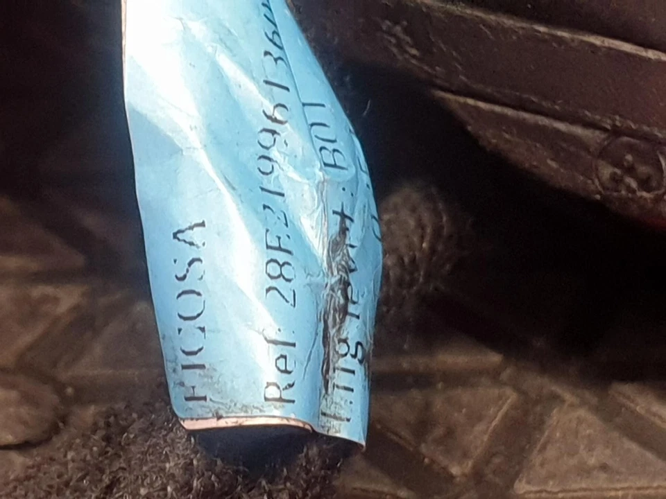 ESPEJO RETROVISOR PUERTA VOLKSWAGEN LADO PASAJERO ALA CERCANA 2020 5 PUERTAS ESCOTILLA Foto 2 de 4