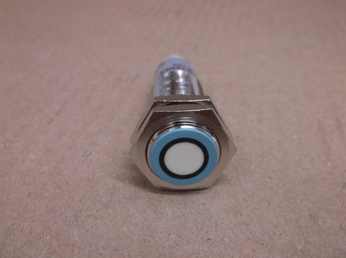 FW-H02 Keyence NEW In Box Ultrasonic Sensor FWH02  US Free TAX - Picture 5 of 7