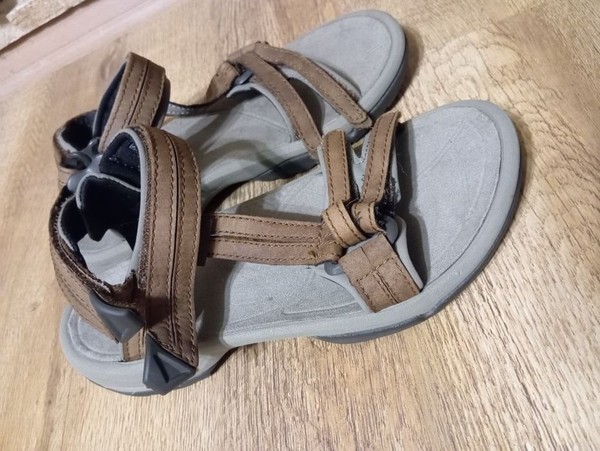Women Teva Sandals Brown 37