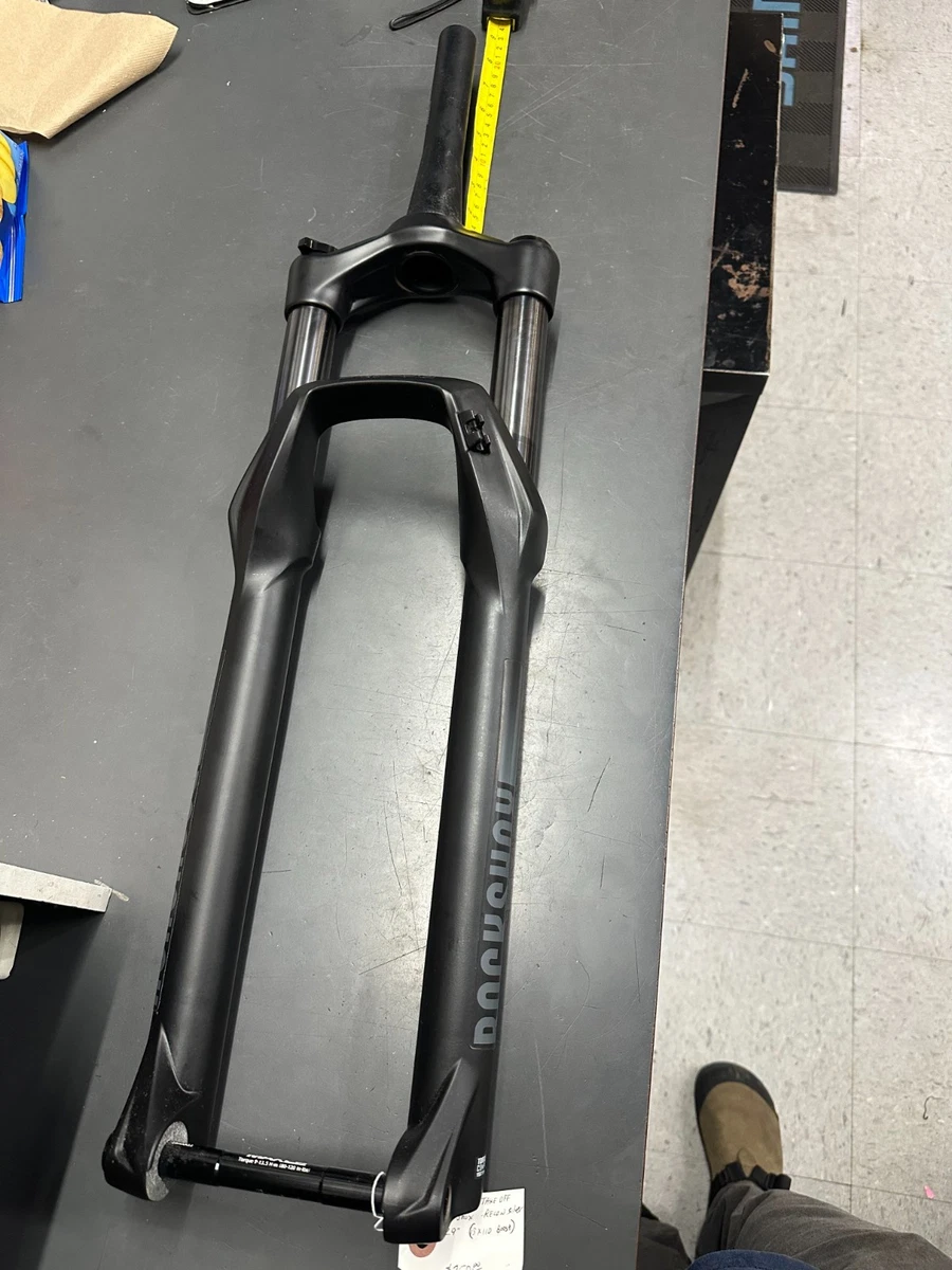 - (29-inch) Air Solo TK Silver Recon RockShox 29er 140mmトラベル RECON ROCKSHOX Planet East Bike パーツ