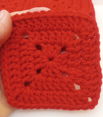 Gehäkelte Granny Squares 3,5 Zoll Weihnachten rot Menge 20 handgefertigt NEU - Bild 3 von 5