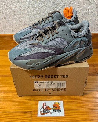 Adidas Yeezy Boost 700 Teal Blue - Size US 5.5 - FW2499 - New - Minor Box Damage