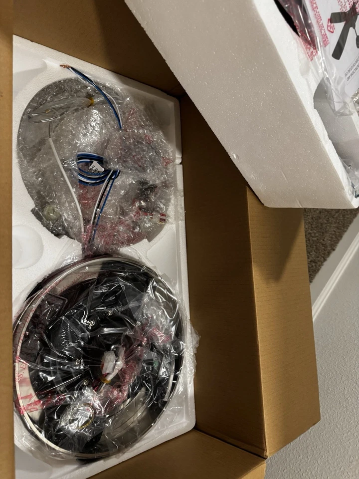 Ventilador de techo interior Craftmade LAV524LK-LED Laval 52" 4 aspas - - blanco Foto 4 de 4