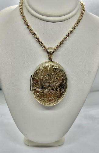 Antique Victorian Ivy Leaves & Swirls Design Metal Large Gilt Metal Locket 17” - 第 3/11 張圖片