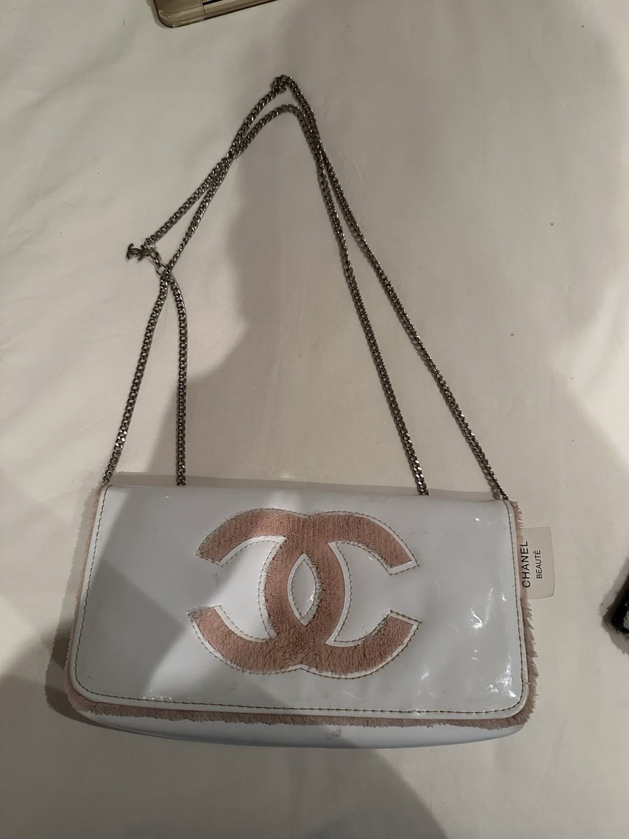 Chanel BEAUTE/VIP White with Pink Fur Crossbody on Chain | eBay