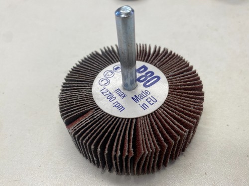 Schleifklappenräder auf Welle 10 x verschiedene Packung P60 P80 P120 Schleifschleifer - Bild 6 von 24