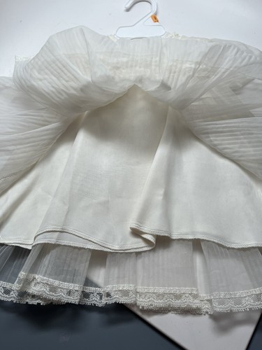 Christenings Cream & Ivory Silk Lace Ruffle Gown Dress With Bonnet Vintage - Picture 8 of 10