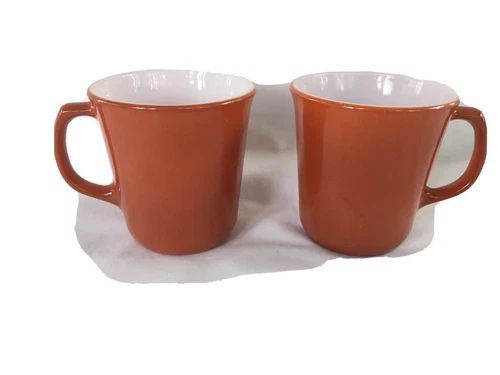 Vintage set of 2 Pyrex Cup Mug Autumn Harvest Burnt Orange Rust D Handle MW Safe