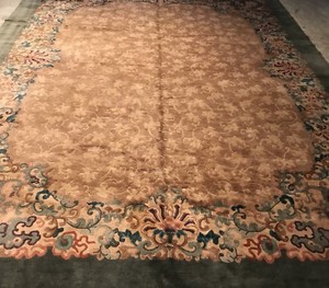 CHINESE PEKING RUG, AN AWESOME CHINESE RUG
