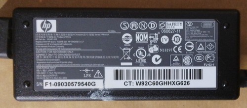 Compaq HP Presario V4000 Black Laptop Windows XP + Original Working Power Supply - Picture 8 of 10