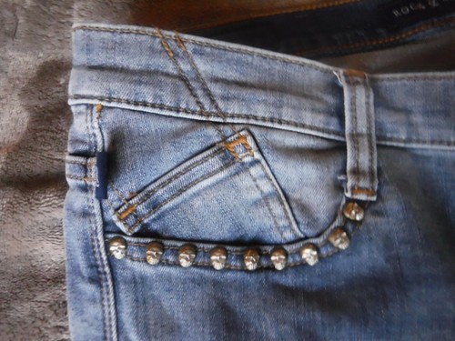 skulls Berlin size 12 M Pre Owned 