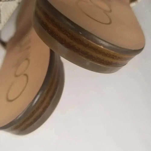 NWOT Calvin Klein Beige Sandals Sz 8 - Picture 10 of 11