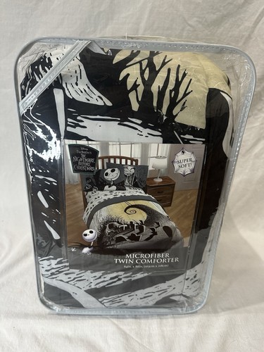 Disney Tim Burton- The Nightmare Before Christmas - twin comforter NEW - Picture 2 of 5