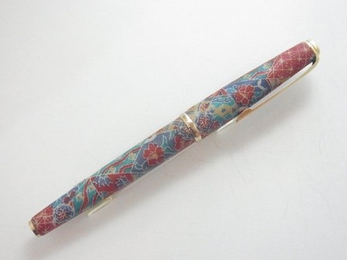 Platinum leather-wrapped fountain pen with floral pattern (neck shaft: red) - Picture 16 of 17