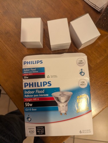 3 Pack Philips Indoor Flood MR16 50W GU10 Base 430 Lumen / 120 V Light Bulbs Ppd - Picture 2 of 2