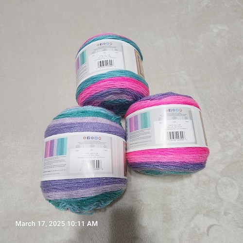 Lion Brand Mandala Baby Yarn 3 Cakes 5.3oz 590yd Same Color Lot 14946 & 15055(2) - Picture 5 of 6