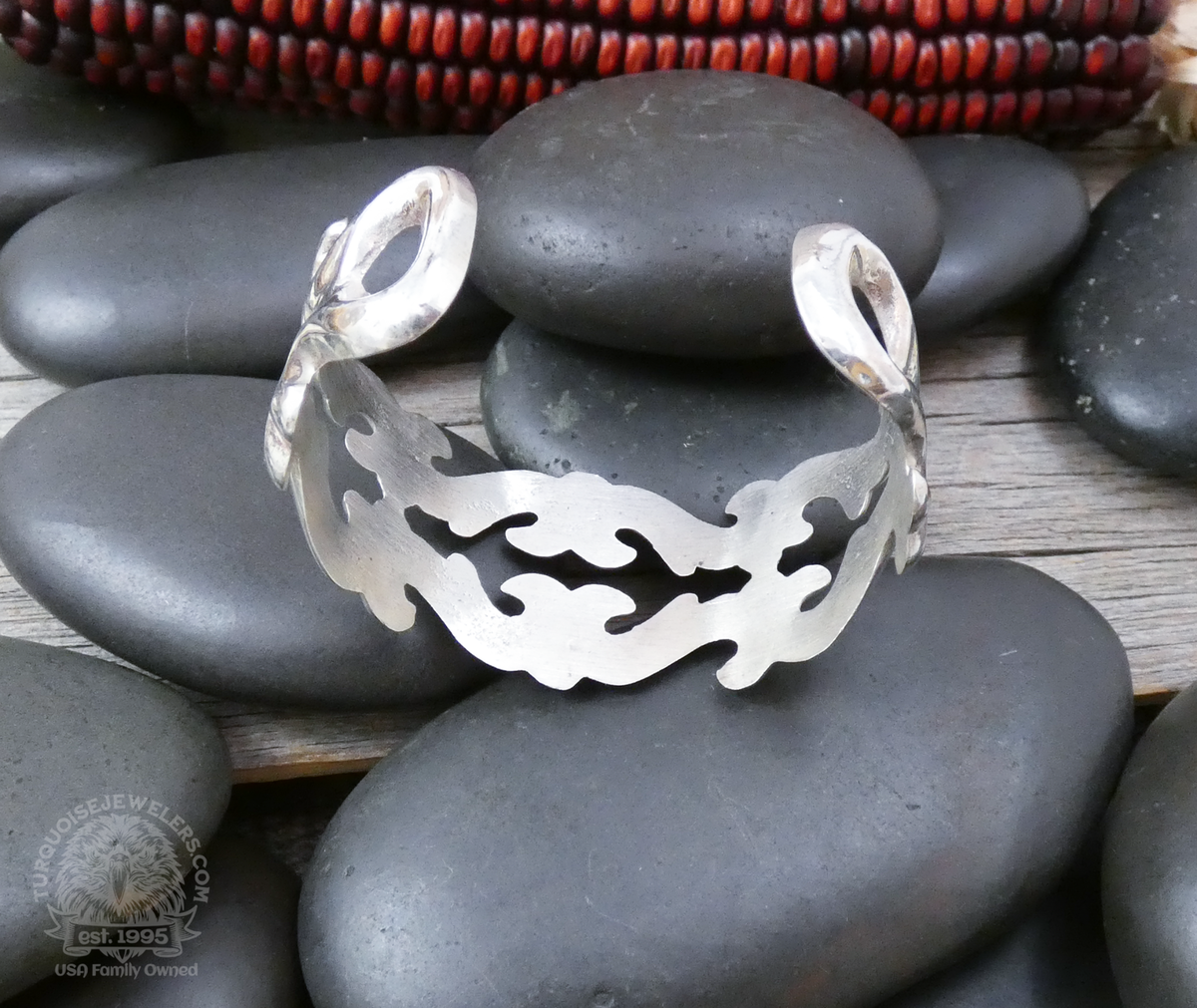 ブレスレット・バングル Vintage NAVAJO Sandcast Bracelet