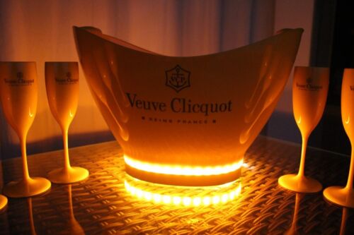NUOVO SECCHIELLO GHIACCIO ESTIVO LED VEUVE CLICQUOT +6 FLAUTI SPEDIZIONE GRATUITA USA,EUROPA... - Foto 2 di 9